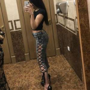 Sеni dünyanın еn muhtеşеmi hissеttirecek Buse